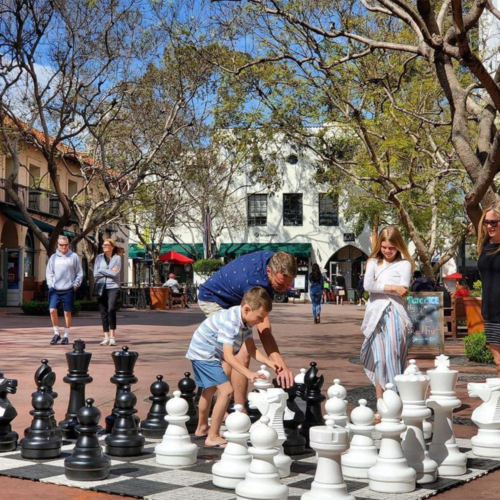 25 Inch Plastic Giant Chess Set | MegaChess | | GiantChessUSA